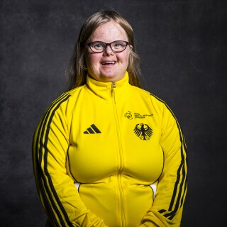 Sabrina Schneider Credential Photo