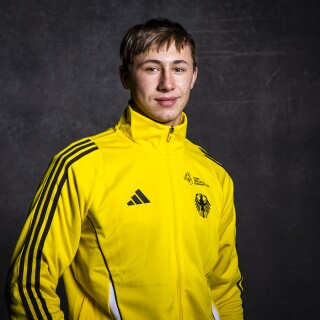 Nico Engefehr Credential Photo