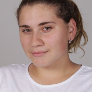 Veronika Mackova Credential Photo